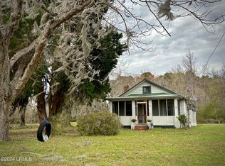 110 Storyteller Rd, Saint Helena Island, SC 29920
