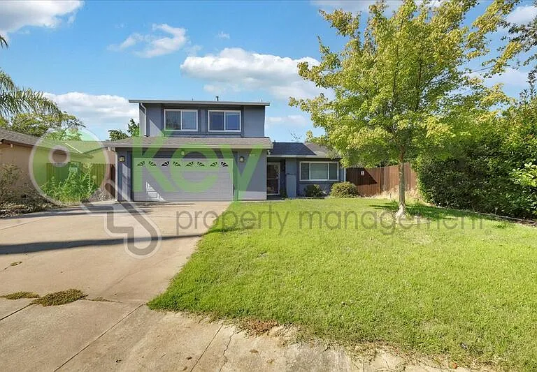 7005 Woodside Dr — Photo 1