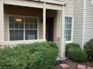 26 Spruce Ct #90, Clifton, NJ 07013