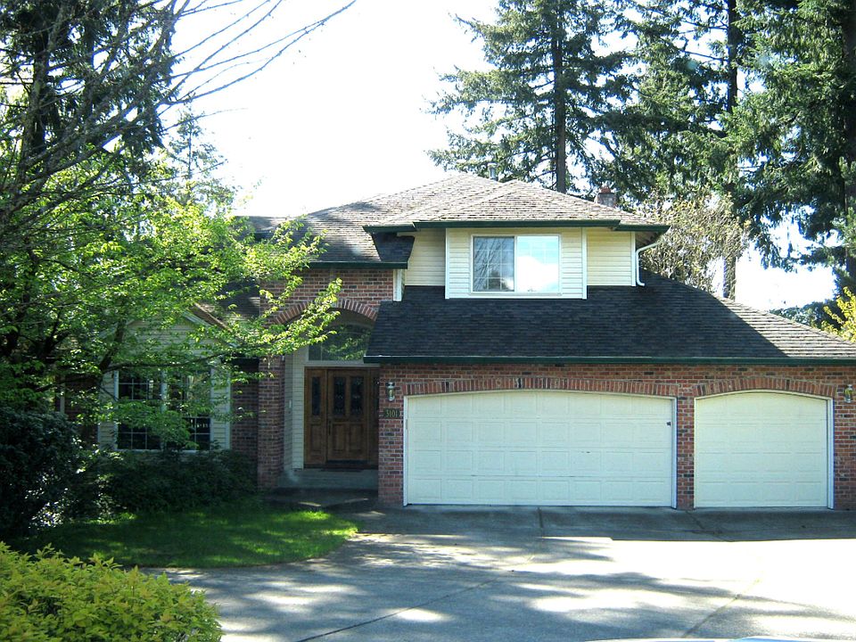 1st image of 3101 NE 108th Cir