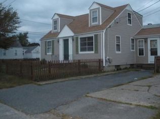 66 Dewey Ave, Pawtucket, RI 02861