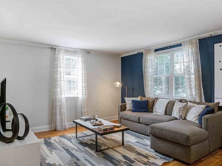 The Villas at Bryn Mawr Apartment Homes — Photo 7