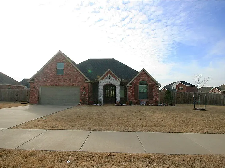 4300 Eggersway Pl — Photo 1