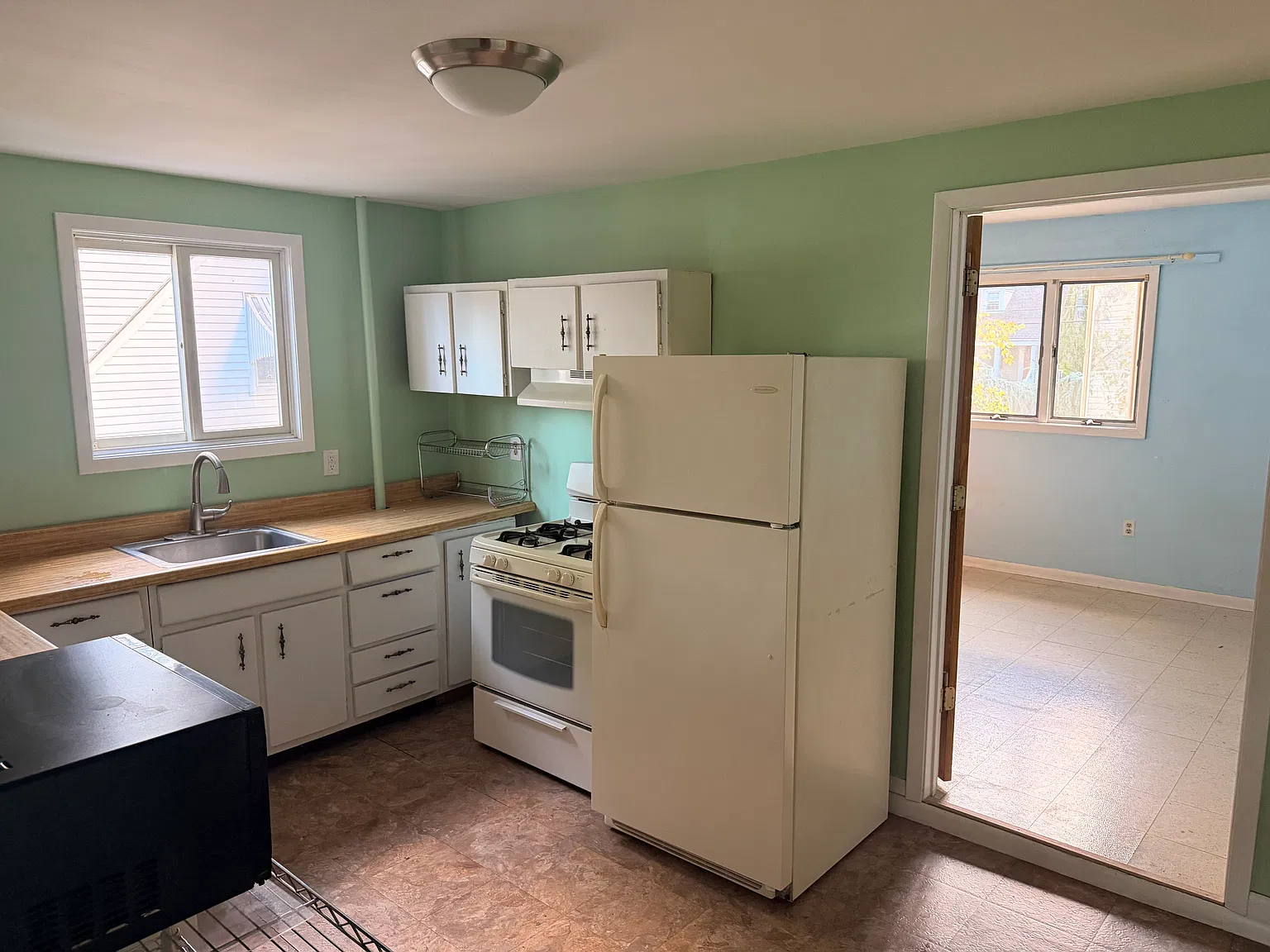 2 bed, 1000 sqft, $2,300 — Photo 4