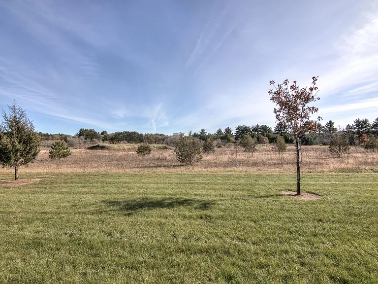 S5270 Damar Private Dr — Photo 37