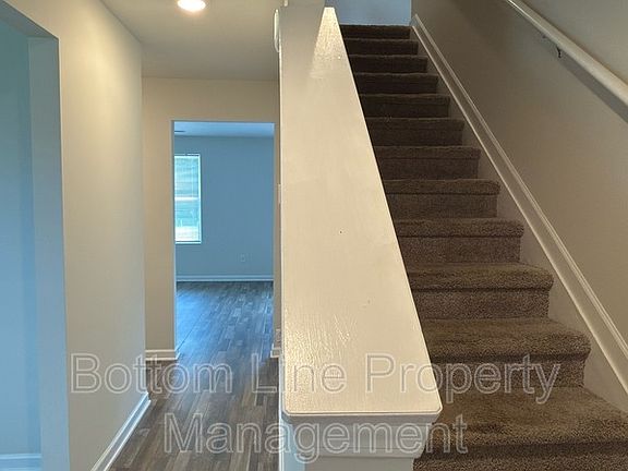 2nd image of 1035 Pepper Ln