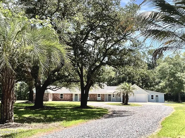 6209 Pleasant Ridge Ave, Moss Pt, MS 39562