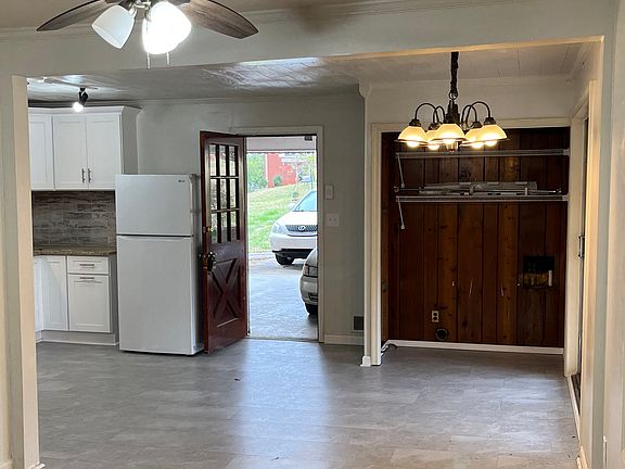 5th image of 509 Watson Ferry Dr