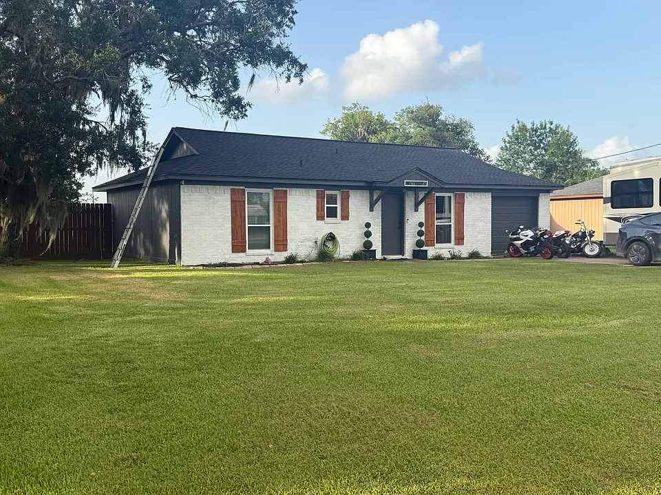 124 Hutson Ln