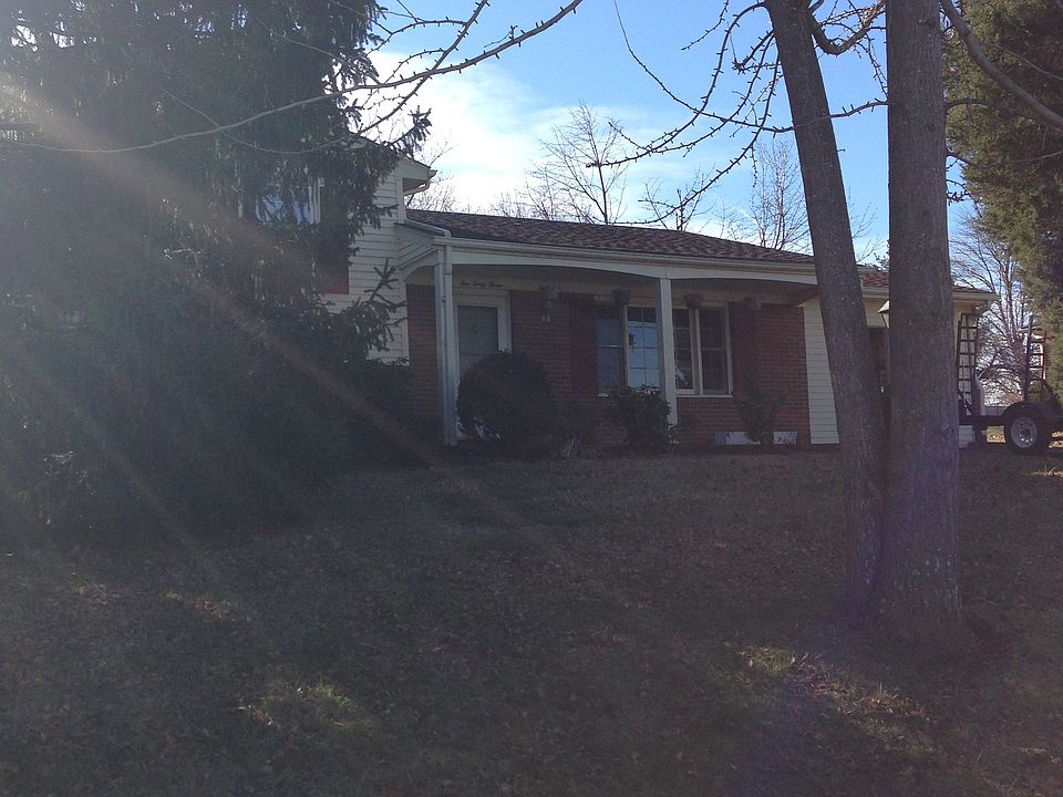 1st image of 1043 Almond Dr