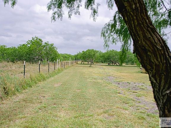 3rd image of 25845 San Roman Rd