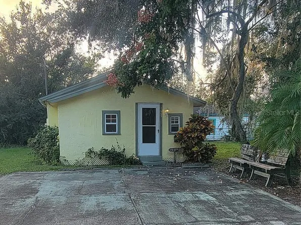 1002 S Locust Ave, Sanford, FL 32771