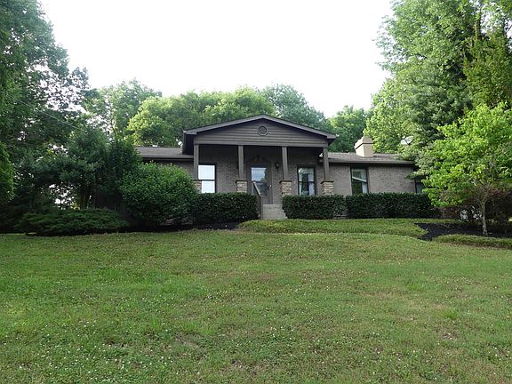 3rd image of 414 Lake Forrest Dr