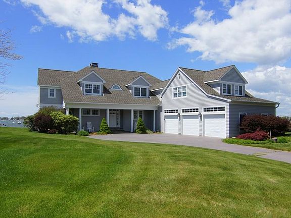 182 Pearl Street - Front Exterior