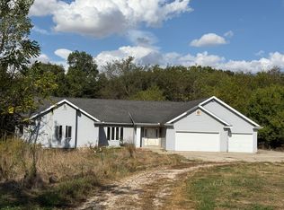 1977 N 35th Rd, Ottawa, IL 61350