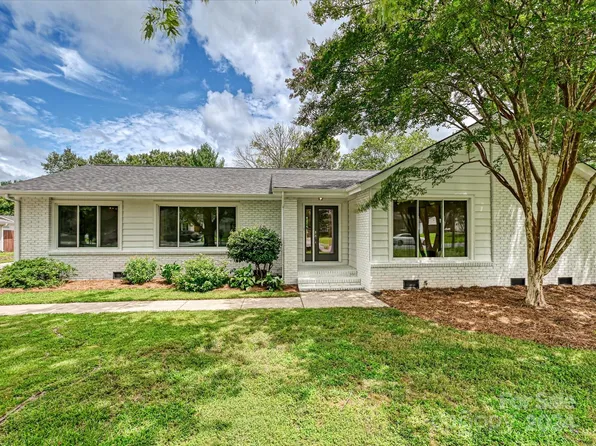 6525 Brynwood Dr, Charlotte, NC 28226