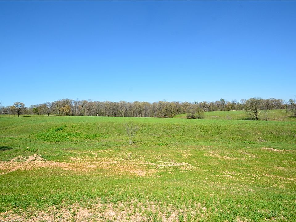 2nd image of 15 Readings Ranch Ln