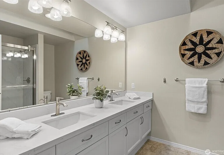 10909 Avondale Rd NE #R170 — Photo 12