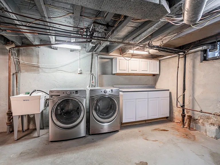 2228 Pine St — Photo 30