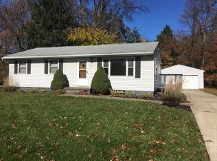 1927 Uniondale Dr, Stow, OH 44224