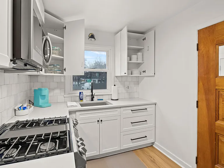 1850 E Main St #1 — Photo 6