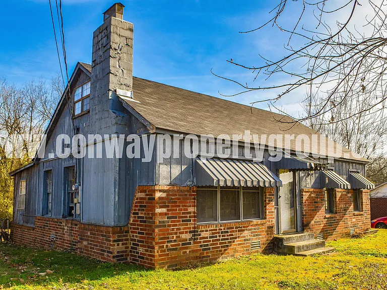 28 N Broadview St — Photo 4