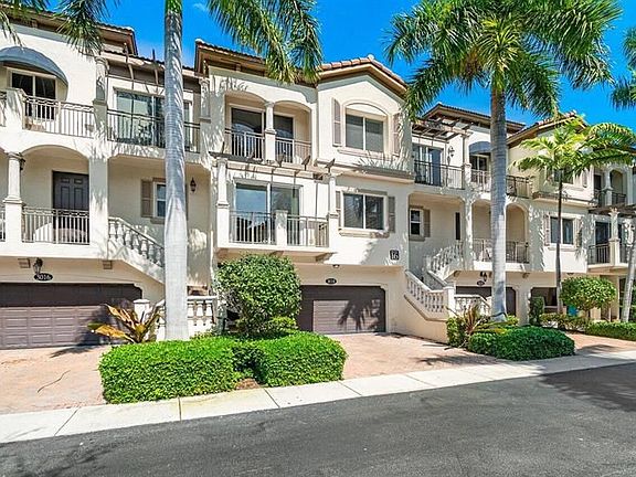5th image of 3018 Waterside Cir