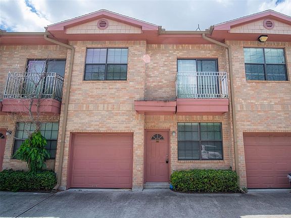 3rd image of 9400 Bellaire Blvd Unit 209