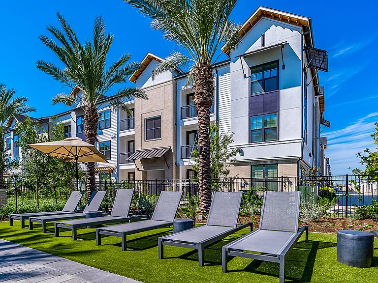 Alys Crossing Apartments — Photo 7