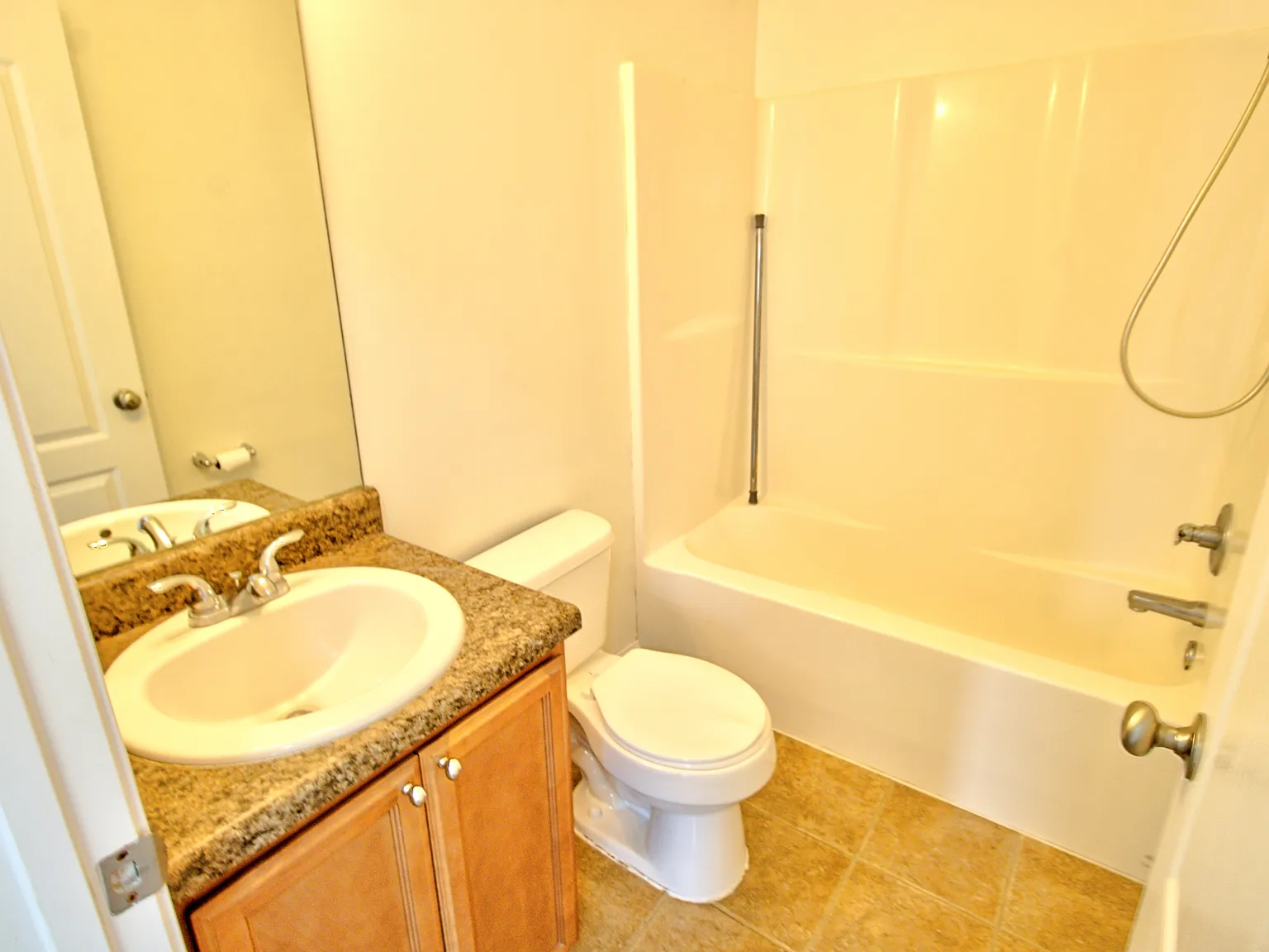 907 Rachel Lane - 1 — Photo 4