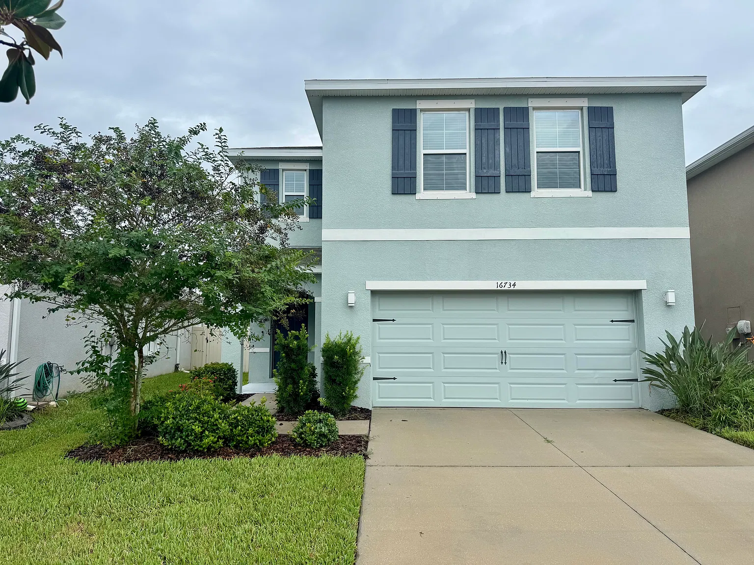 4 bed, 2.5 bath, 2324 sqft, $2,650 — Photo 2