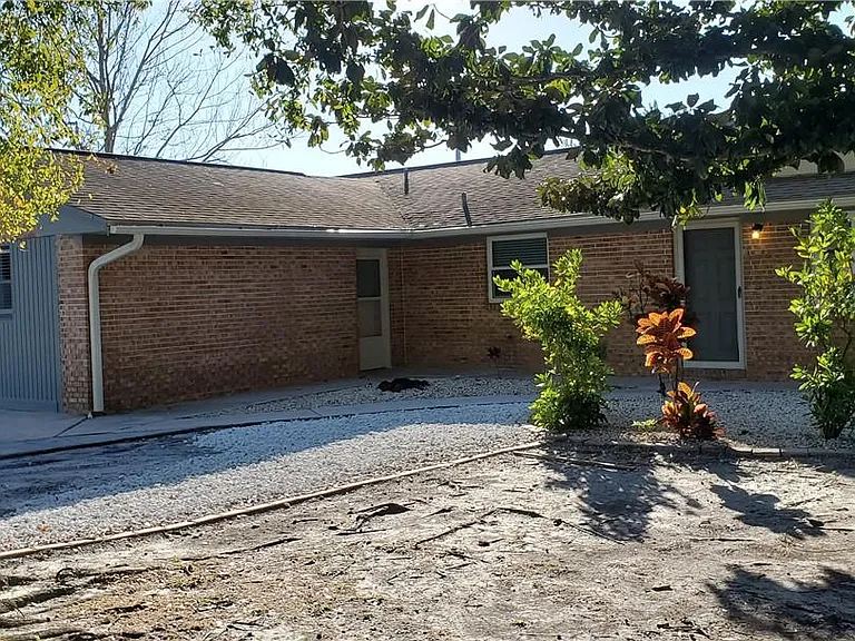 1420 Simmons Rd #1 — Photo 1