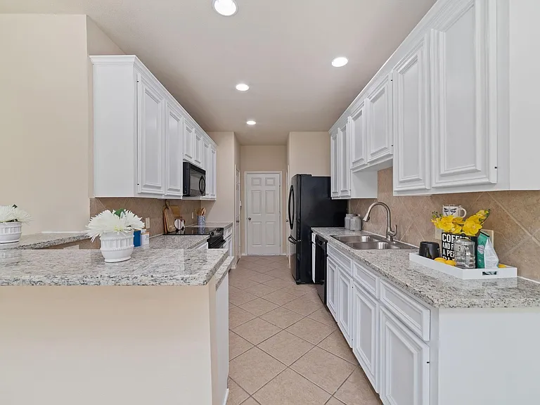 14923 Tuttle Point Dr — Photo 10