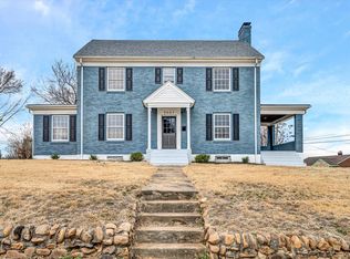3001 Lorraine Rd NW, Roanoke, VA 24017