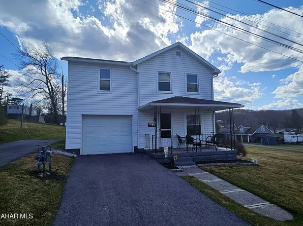 3111 S South 4th St, Tyrone, PA 16686