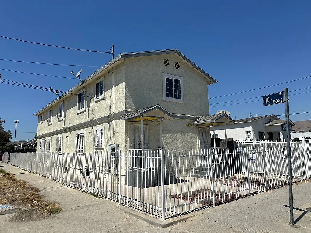 3 bed, 1240 sqft, $3,595 — Photo 1