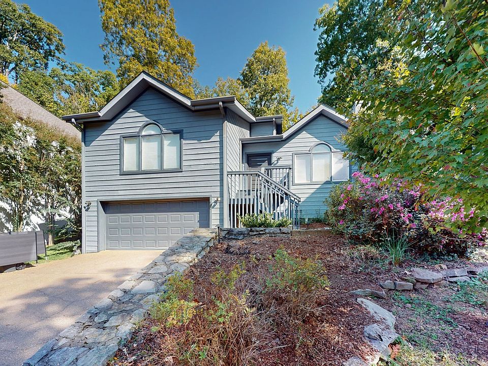 1st image of 560 Harpeth Trace Dr