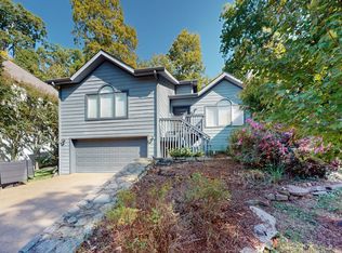 560 Harpeth Trace Dr, Nashville, TN 37221