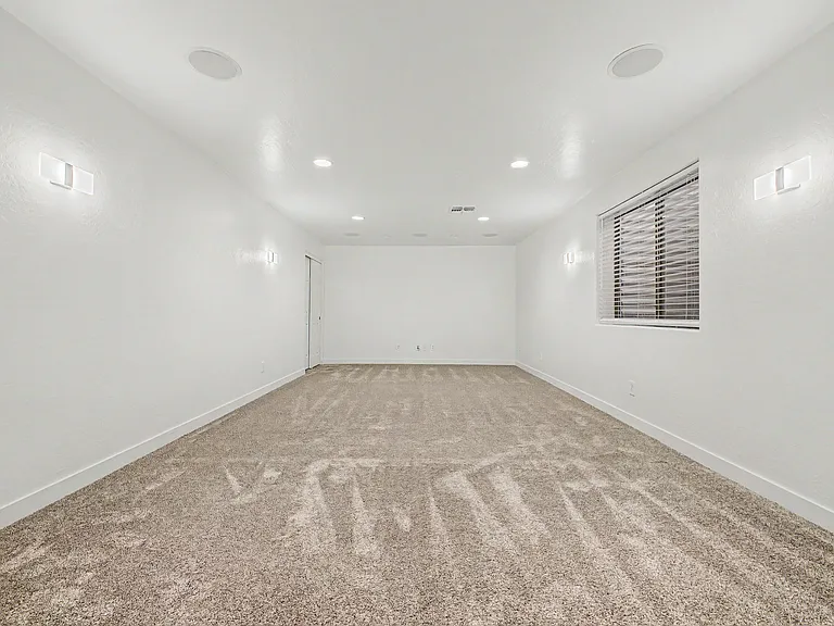 3533 E Joseph Way — Photo 38