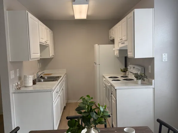 (undisclosed Address), San Marcos, TX 78666