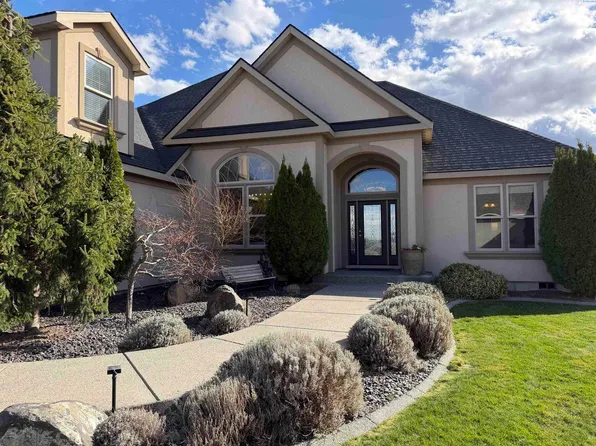 421 Sundance Dr, Richland, WA 99352