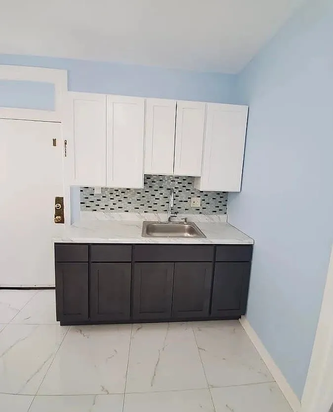 2 bed, 800 sqft, $1,925 — Photo 2