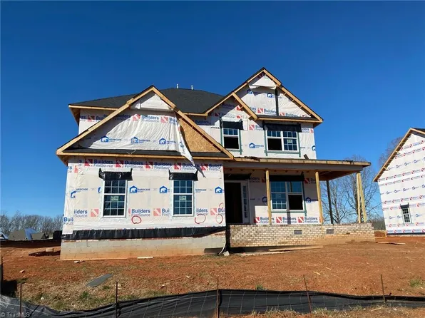 8005 Hacker Dr #30, Stokesdale, NC 27357
