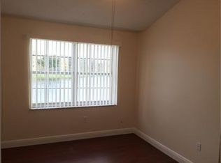 8467 SW 22nd St #214, Hollywood, FL 33025