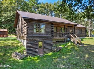 109 William Hill Rd, Chestertown, NY 12817