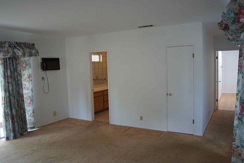 1st image of 920 S Euclid Ave