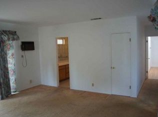 920 S Euclid Ave, Pasadena, CA 91106