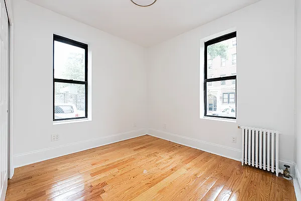 Rented by Bold New York | media 29