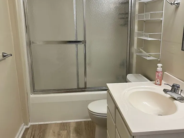611 W Magnolia Ave — Photo 18