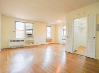 63-45 Saunders St APT 3A, Rego Park, NY 11374